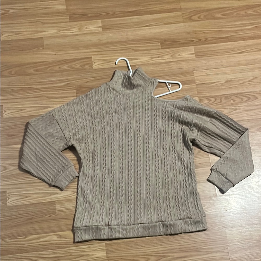 Women's Tan Sweater